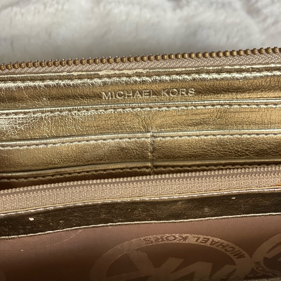 MICHAEL KORS CLUTCH/WALLET IN PYTHON 💯 AUTHENTIC - Picture 6 of 7